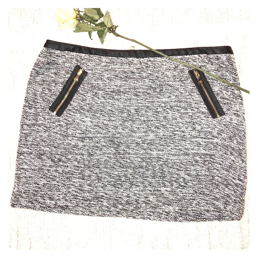 Express Mini skirt